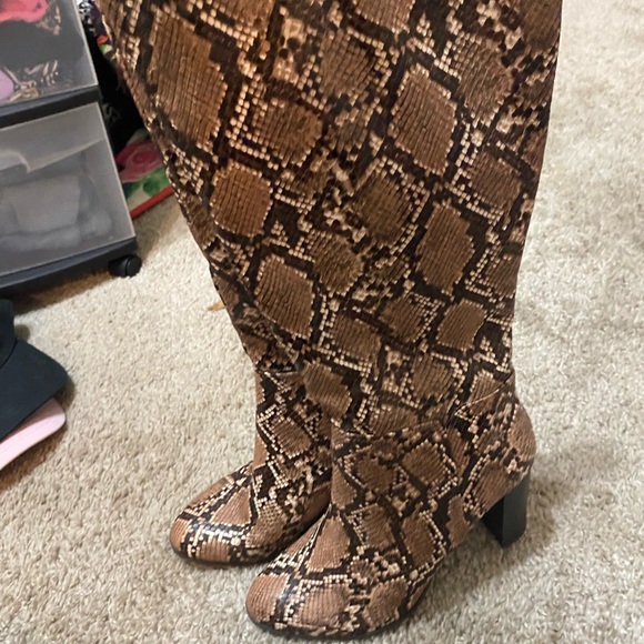 Snakeskin boots - Picture 9 of 11